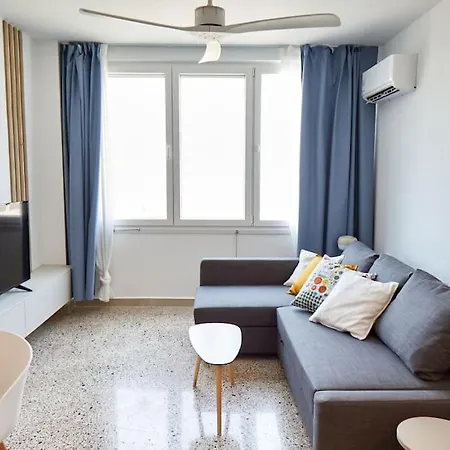 Crispi Luxury & Spacious Apt-sour Sisters Apts Apartment
