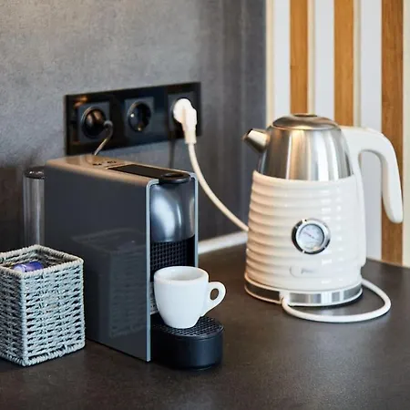 Crispi Luxury & Spacious Apt-sour Sisters Apts * סלוניקי